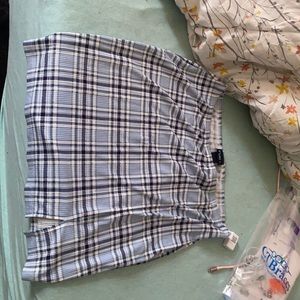 Skirt from rue plus! Size 1x not even worn once. I only took the tag off.